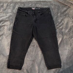 Denizen from Levi's Women's Cropped Black Jeans